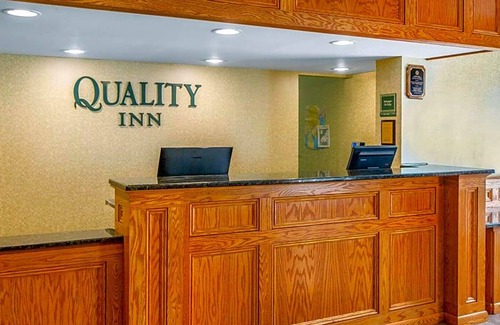 Ledgewood Hotel | 2-Star Hotel ∙ Quality Inn Ledgewood - Dover