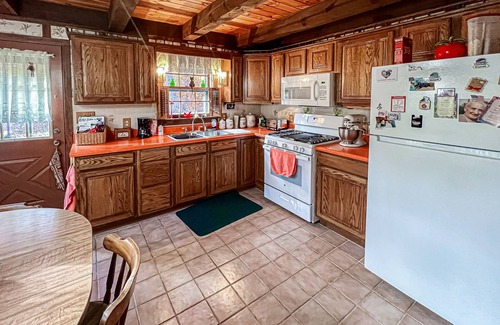Stratton Cabin | 2-story cabin with beautiful views, deck, grill, outdoor dining area, & W/D