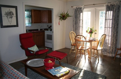 Old Seminole Heights Apartment | 2 story cottage in Seminole Heights