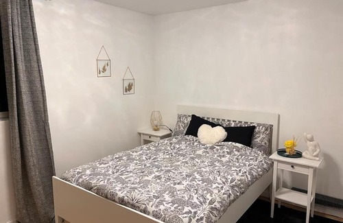 Sucy-en-Brie Apartment | 2 Superbes chambres d hôte dans un appartement avec magnifique vue sur Paris