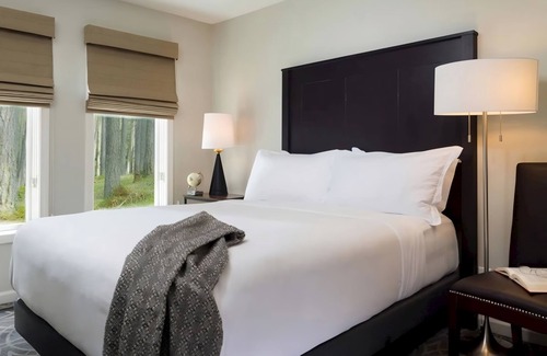 Manchester Hotel | 2 Units Mountain Retreat w/Golf, Spa, Heated Pool | Hiking & Minutes to Bromley