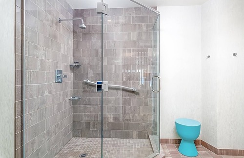 Carlsbad Village Hotel | 2 Units, Ocean Front 2 Queen at Beach Terrace, Outdoor Pool