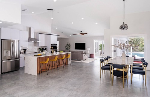 Naples House | 2 Villas, Pickleball/Basketball, Resort style heated pool/Hot tub, Naples escape