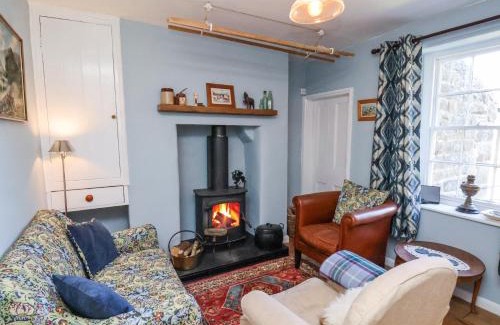 Grosmont House | 2 Whinstone Cottage