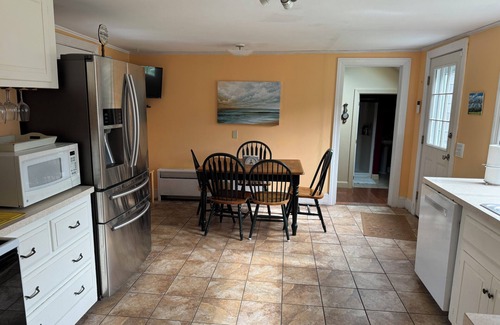 South Harwich House | 2-wing home for large/multi-generation family/friends, cul de sac, beach ~ 1 mi.