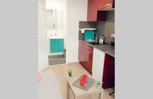 Savigny-sur-Orge Apartment | 20 m² Apartment ∙ 1 bedroom ∙ 2 guests