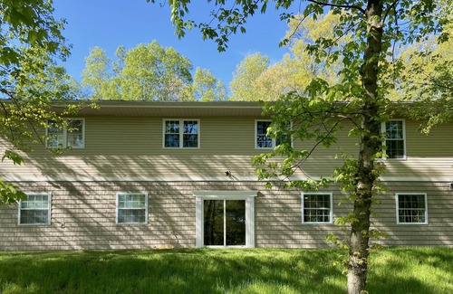 West Milton House | < 20 minutes from Bucknell. 4 minutes from Routes I-80 & 180.