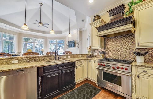 Oceanside House | 20 Sandhill Crane - Top of the Line 2nd Row Ocean Home in Sea Pines