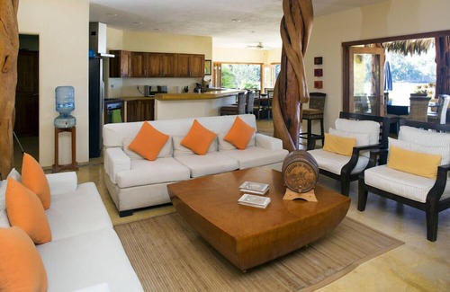 Chacala House | 200 ft Oceanfront, Sleeps 18, Private Cook Service, Swim up bar, jacuzzi