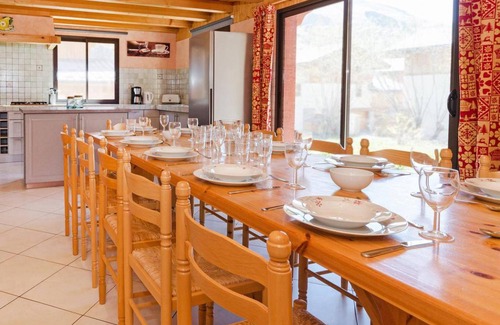 Le Bettaix Ski Chalet | 200 m² Chalet ∙ 6 bedrooms ∙ 12 guests