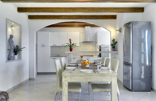 Lupoglav House | 200 m² House ∙ 4 bedrooms ∙ 10 guests