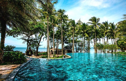 Ong Lang Resort | 200 m² Resort ∙ 3 bedrooms ∙ 127 guests