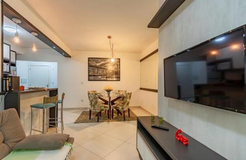 Tramandai Apartment | 200m da Praia II 1,8km Congresso Est Catolica 2025 II Wi-Fi l 4 Pessoas l Churrasqueira l Elevador 3º Andar l Cadeira de Praia e Guarda Sol l Vaga Garagem