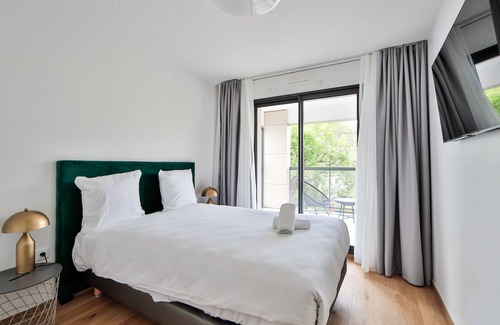 La Varenne Saint-Hilaire Apartment | 201 71 Blue Nights Appartement Appartement de Luxe