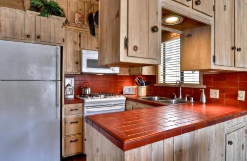 Balboa Island House | 201 Ruby