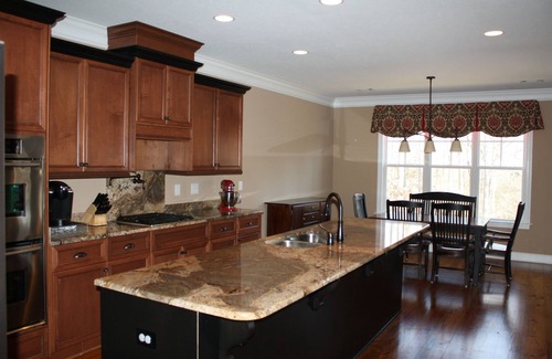 Evans House | 2026 available : 5 BR, 3.5 Bath.