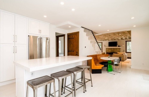 Lakeside House | 2026 NOW OPEN! Lakefront Home With Private Beach!