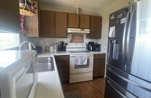 Summerset House | 20min from Sturgis! Great home for sturgis rally couples! Room for trailer/bikes