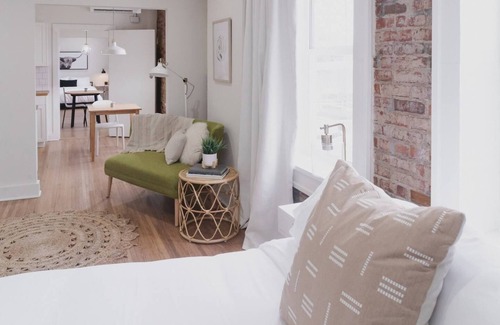 Brady Arts District House | 21 1/2 Boutique Hotel Unit 3-2
