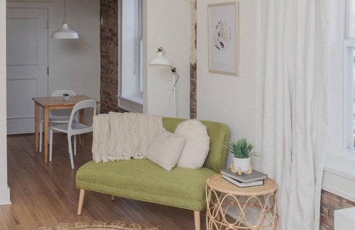 Brady Arts District House | 21 1/2 Boutique Hotel Unit 3-2