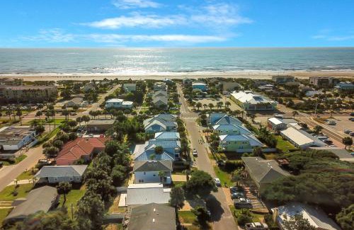 St. Augustine Beach House | 212 Beach Getaway