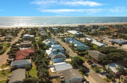 St. Augustine Beach House | 212 Beach Getaway