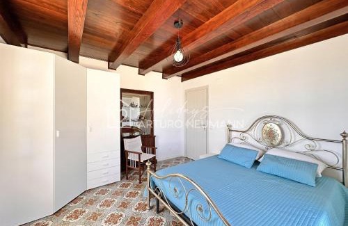 Numana Apartment | 214 - Villa Anna -appartamento trilocale a Numana al piano terra con VISTA MARE STREPITOSA!