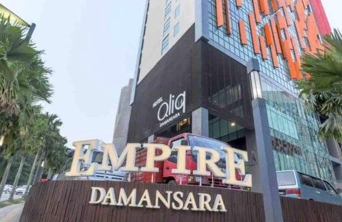Damansara Perdana Apartment | 215 Nanas Homes WiFi and Netflix