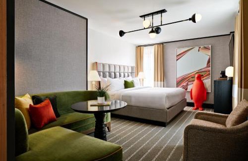 Downtown West Hotel | 21c Museum Hotel St Louis