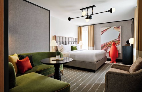 Downtown West Hotel | 21C Museum Hotel St Louis