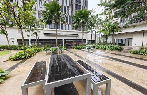 Medini Apartment | 2201 Meridin Sovo 4paxCozy Legoland Netflix BySTAY
