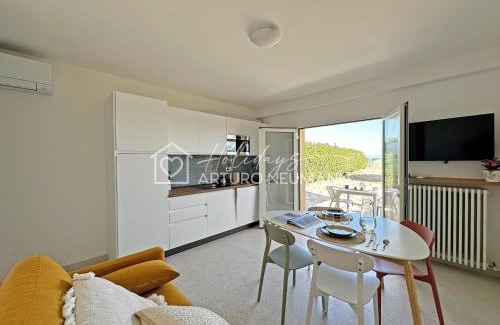 Marcelli Apartment | 224 - Trilocale ristrutturato in centro a Marcelli direttamente sul mare