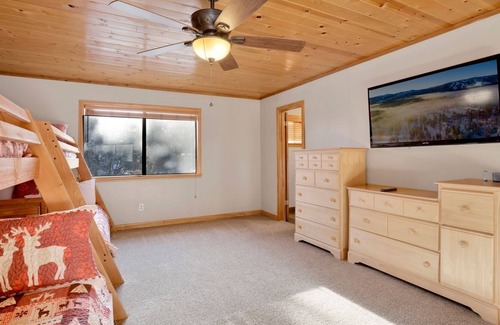 Big Bear Ski Chalet | 2251-downey Family Retreat 2 Bedroom Chalet by Redawning