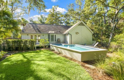 West Beach House | 23 Greensward Road by Akers Ellis Rentals