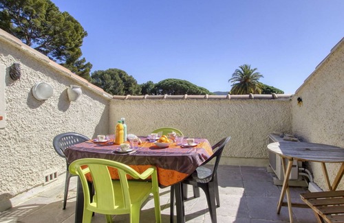 Saint-Cyr-sur-Mer Apartment | 23 m² Apartment ∙ 1 bedroom ∙ 4 guests