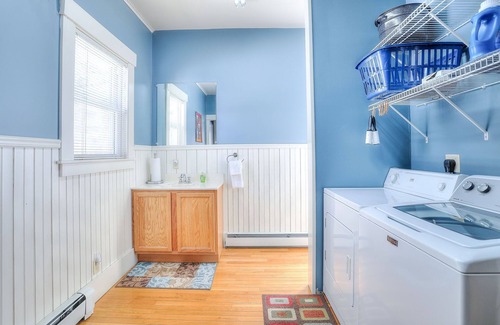 Rangeley House | 🐾23 Pleasant Gorgeous in-town home - walking distance to Rangeley Lake, dog friendly