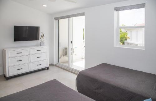 Jolly Harbour House | 232D South Finger