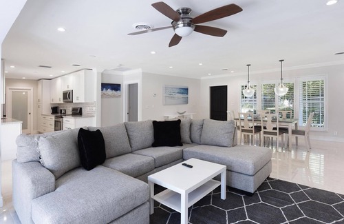 Lighthouse Point House | 2350 Managed By Brampton Park