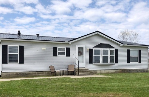 Flat Rock House | 24 Acres of quiet serenity