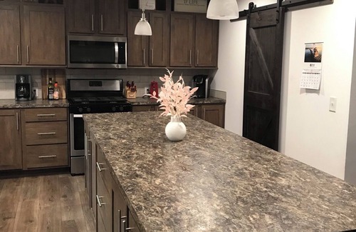 Lamoine House | 25 minutes from Acadia National Park next door to Lamoine State Park and Beach