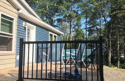 Lamoine House | 25 minutes from Acadia National Park next door to Lamoine State Park and Beach