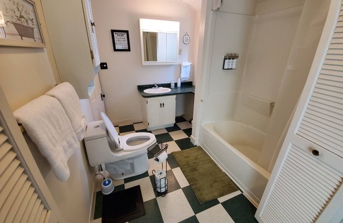Eustis Other | $25 Nightly Discount on Remaining Aug./September Dates.nnnnnnn