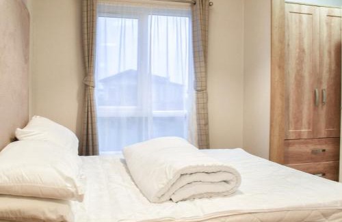 Truro House | 26 Newperran Holiday Resort