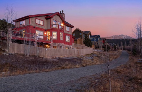 Vista Point House | 267 m² House ∙ 4 bedrooms ∙ 12 guests