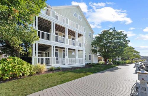 Sunset Island House | 27 Island Edge - Sunset Island Family Luxury Townhome