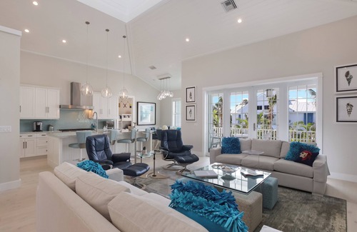 Golden Beach House | 270 Seabreeze | Private Pool | Boca Grande | 5 Bedroom - Sleeps 10