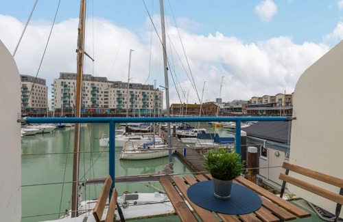 Seafront Apartment | 28 m² Apartment ∙ 1 bedroom ∙ 4 guests