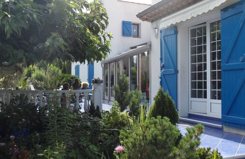 Coulobres Villa | 285 m² villa with 2500 m² enclosed and 9x4 swimming pool heated to 30°.