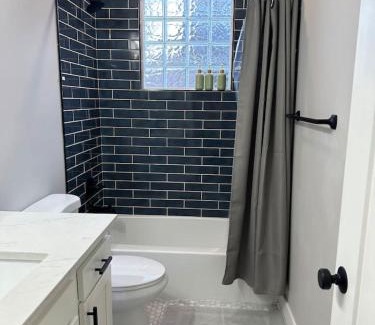 Livingston Park House | 293 Perfect for companies