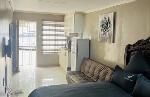 Lombardy East Apartment | 295 WELLINGTON